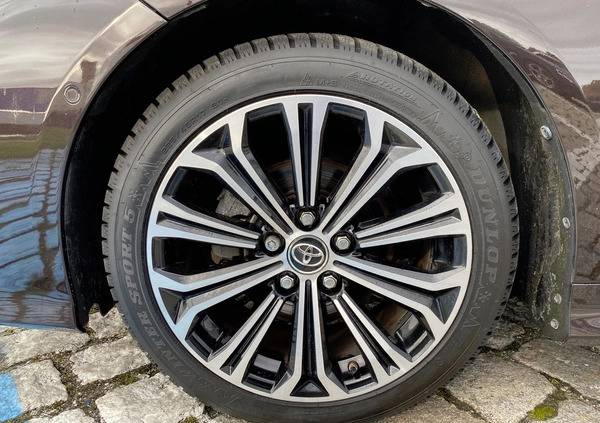 Toyota Corolla cena 98500 przebieg: 117380, rok produkcji 2019 z Bochnia małe 352